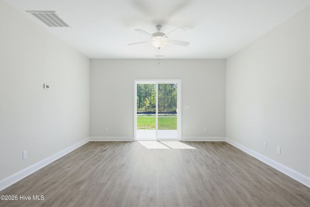 221 Sandpiper Place, Holly Ridge, NC 28445