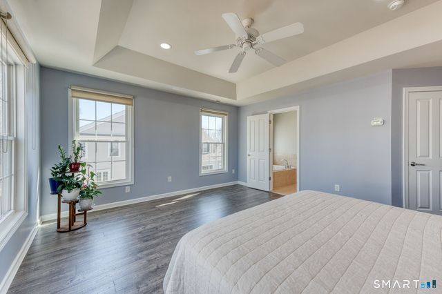 194 Sterling Drive 194, Newington, CT 06111