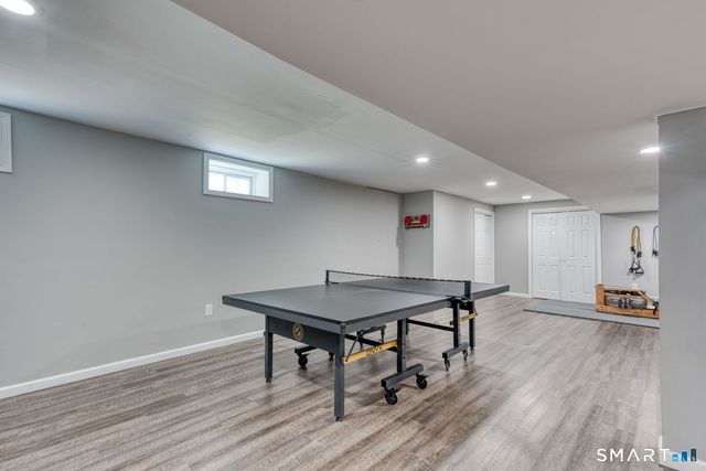 194 Sterling Drive 194, Newington, CT 06111