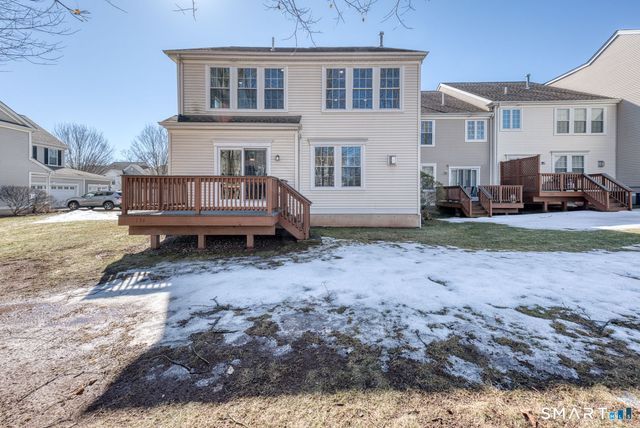 194 Sterling Drive 194, Newington, CT 06111