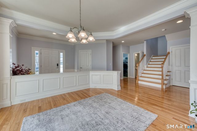 194 Sterling Drive 194, Newington, CT 06111