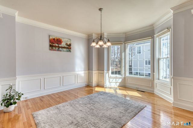 194 Sterling Drive 194, Newington, CT 06111