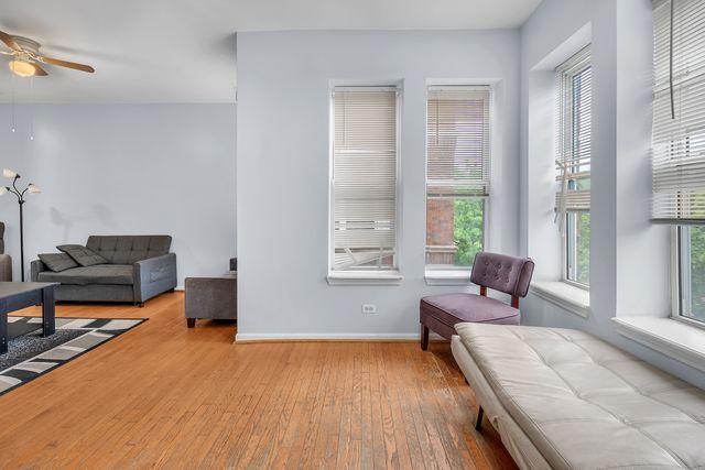 6706 S Ridgeland Avenue 3C, Chicago, IL 60649