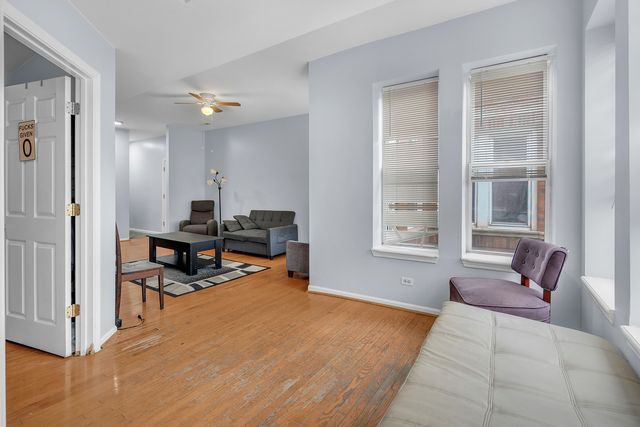 6706 S Ridgeland Avenue 3C, Chicago, IL 60649