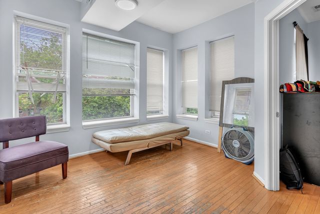 6706 S Ridgeland Avenue 3C, Chicago, IL 60649