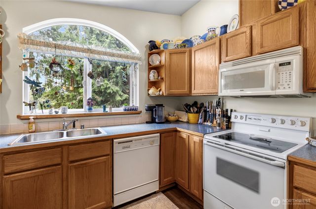 654 Crest Lane, Sedro Woolley, WA 98284