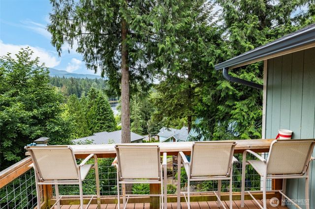654 Crest Lane, Sedro Woolley, WA 98284