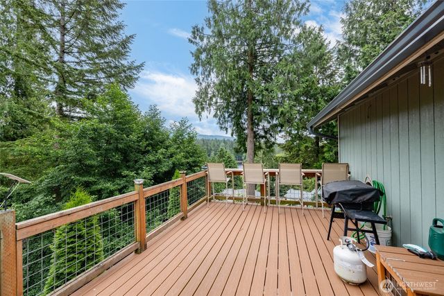 654 Crest Lane, Sedro Woolley, WA 98284