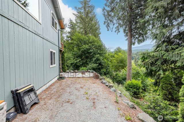 654 Crest Lane, Sedro Woolley, WA 98284