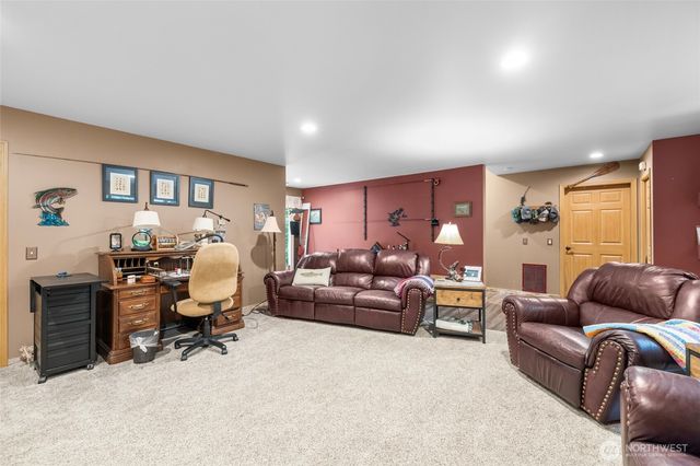654 Crest Lane, Sedro Woolley, WA 98284