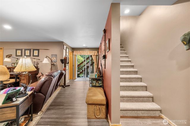 654 Crest Lane, Sedro Woolley, WA 98284