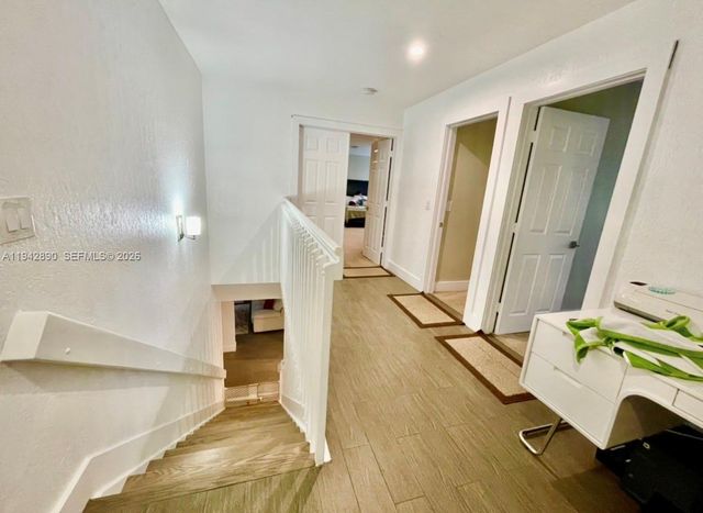 155 Granada Ave, Weston, FL 33326