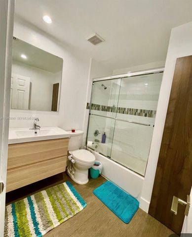 155 Granada Ave, Weston, FL 33326