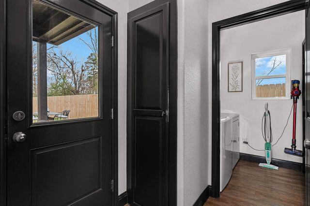 192 N Pinewood DR, Carthage, TX 75633