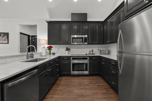 192 N Pinewood DR, Carthage, TX 75633