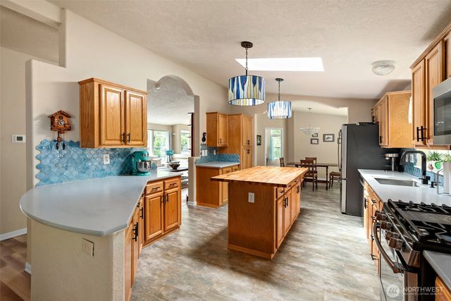 5220 Lakeside Drive, Langley, WA 98260