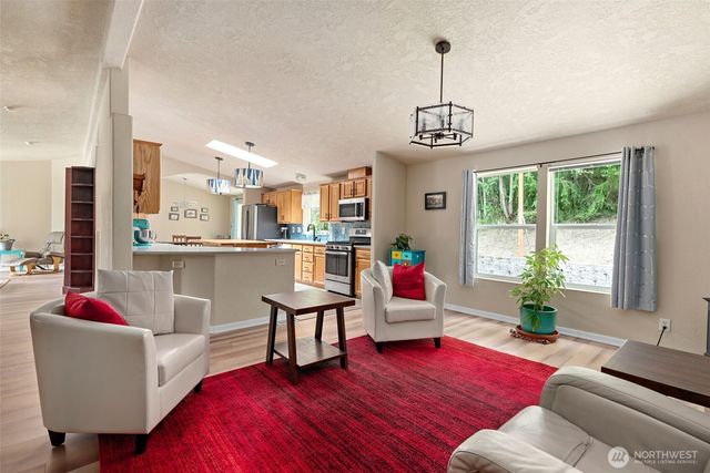 5220 Lakeside Drive, Langley, WA 98260