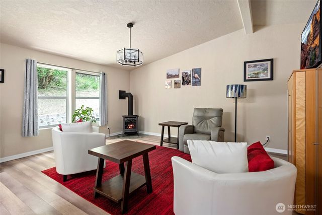 5220 Lakeside Drive, Langley, WA 98260