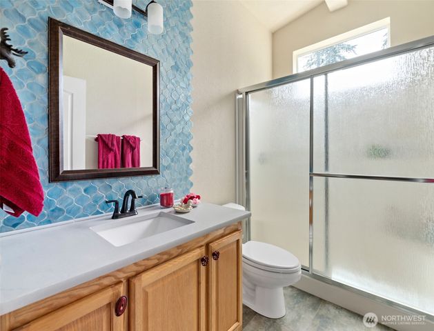 5220 Lakeside Drive, Langley, WA 98260