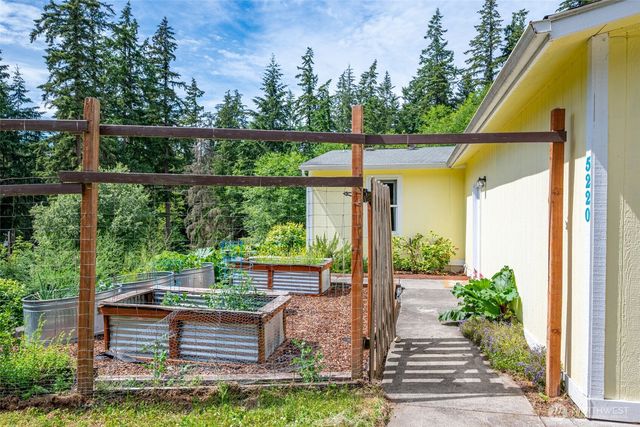 5220 Lakeside Drive, Langley, WA 98260