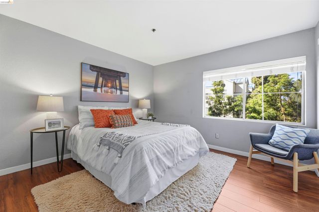 535 Pierce 5203, Albany, CA 94706