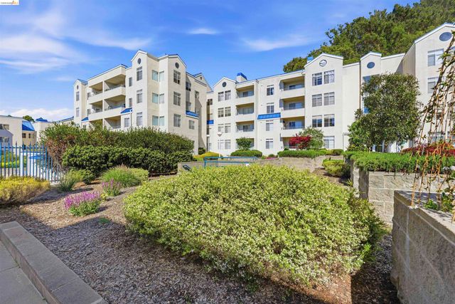535 Pierce 5203, Albany, CA 94706