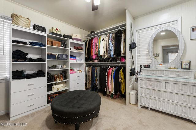 5236 N Shore Circle, Moss Point, MS 39563