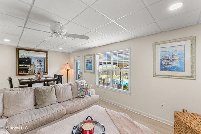 5236 N Shore Circle, Moss Point, MS 39563