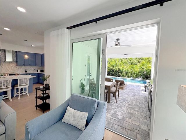 1647 SIESTA DRIVE, Sarasota, FL 34239