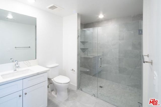 3672 Jasmine Avenue 304, Los Angeles, CA 90034