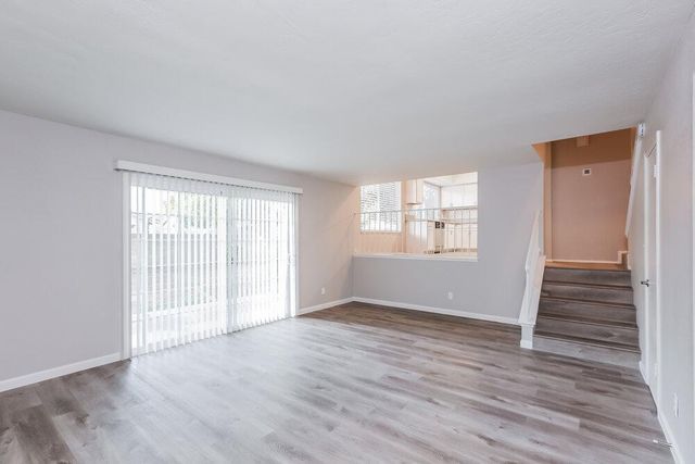 1635 E Apollo Road, Phoenix, AZ 85042