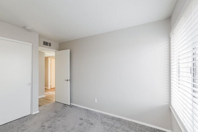 1635 E Apollo Road, Phoenix, AZ 85042