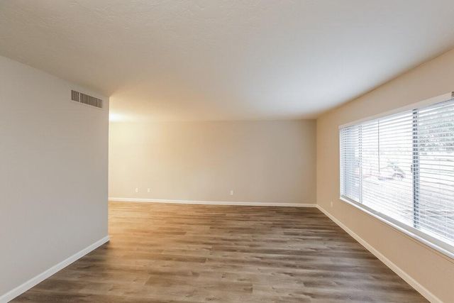 1635 E Apollo Road, Phoenix, AZ 85042