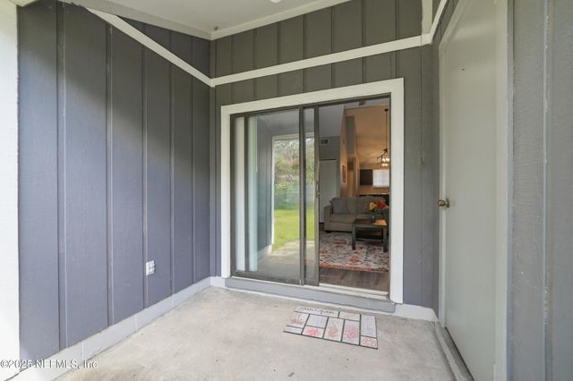 2424 SEABURY Place N, Jacksonville, FL 32246