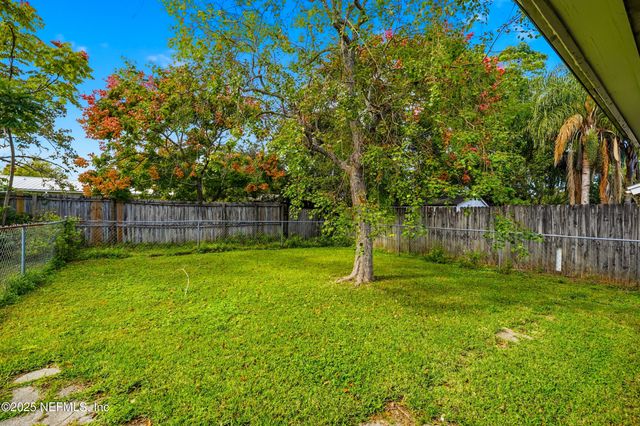 2424 SEABURY Place N, Jacksonville, FL 32246