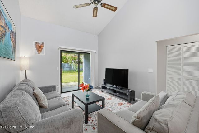 2424 SEABURY Place N, Jacksonville, FL 32246