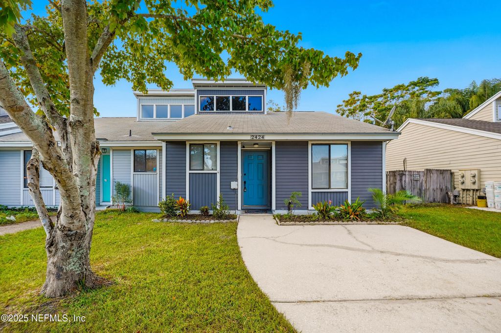 2424 SEABURY Place N, Jacksonville, FL 32246