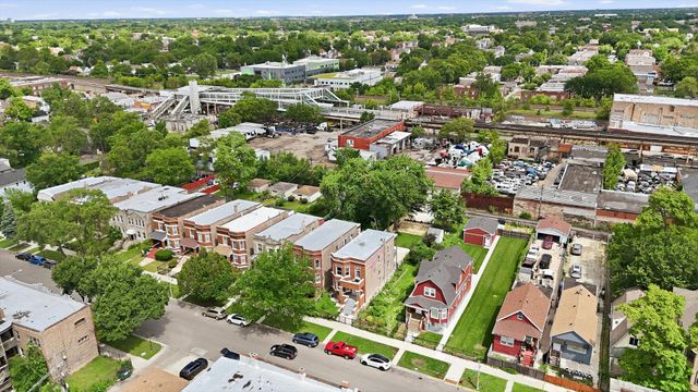 5106 W Fulton Street, Chicago, IL 60644