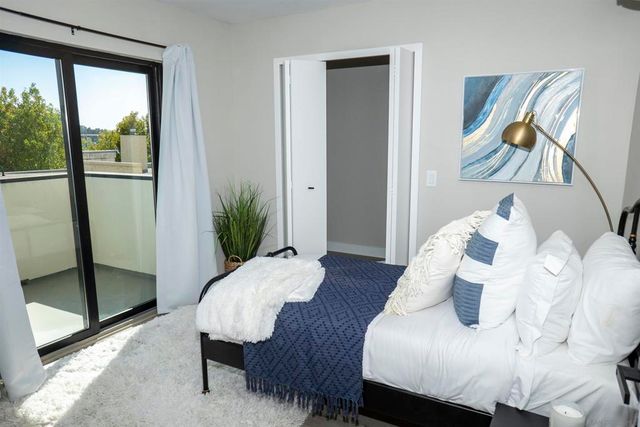5548 Riley St, San Diego, CA 92110
