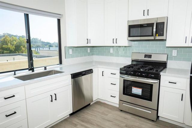 5548 Riley St, San Diego, CA 92110