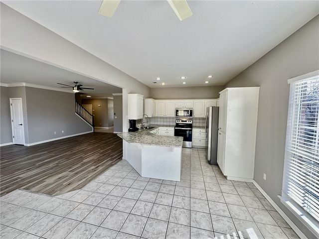 3908 SW Hawthorne Street, Bentonville, AR 72712