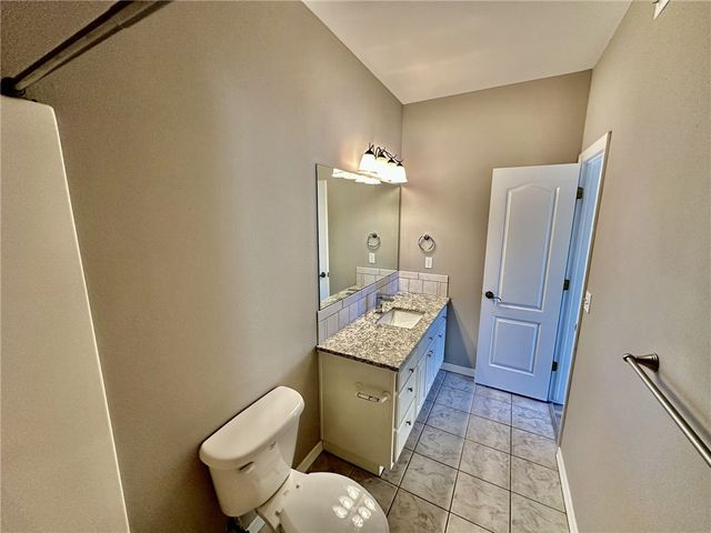 3908 SW Hawthorne Street, Bentonville, AR 72712