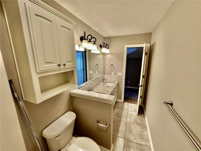 3908 SW Hawthorne Street, Bentonville, AR 72712