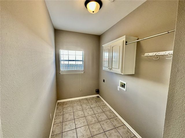 3908 SW Hawthorne Street, Bentonville, AR 72712