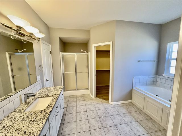 3908 SW Hawthorne Street, Bentonville, AR 72712