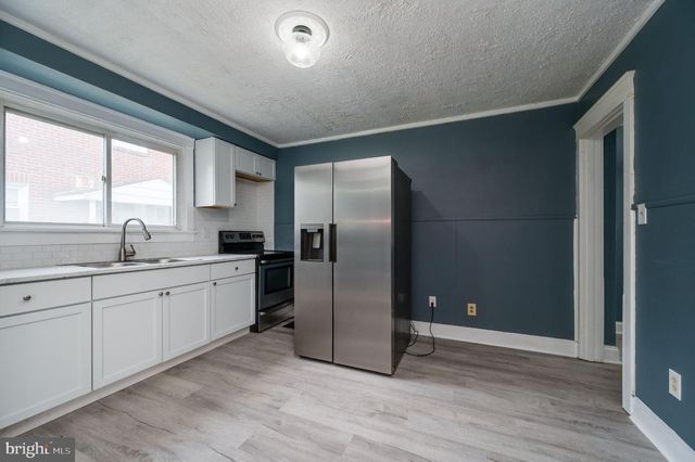 3822 RAYMOND ST, Reading, PA 19605