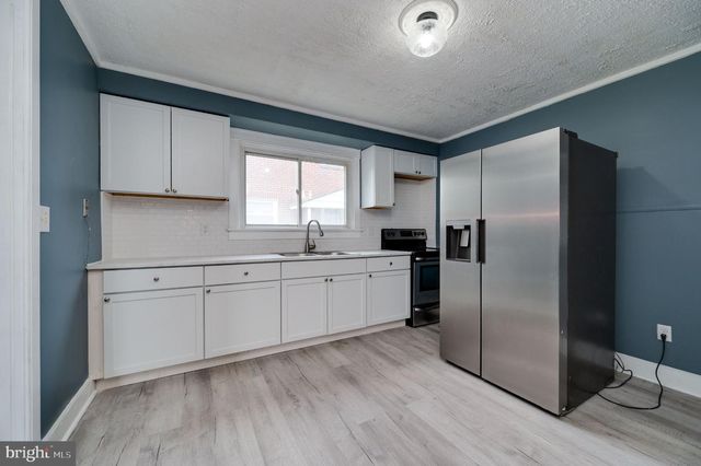 3822 RAYMOND ST, Reading, PA 19605