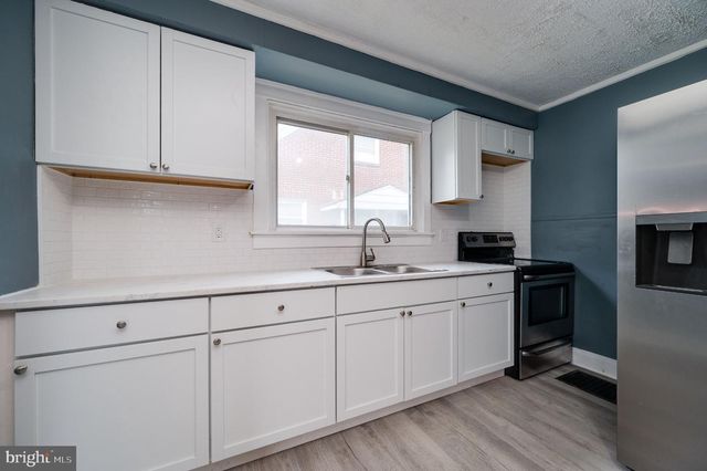 3822 RAYMOND ST, Reading, PA 19605