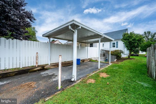 3822 RAYMOND ST, Reading, PA 19605