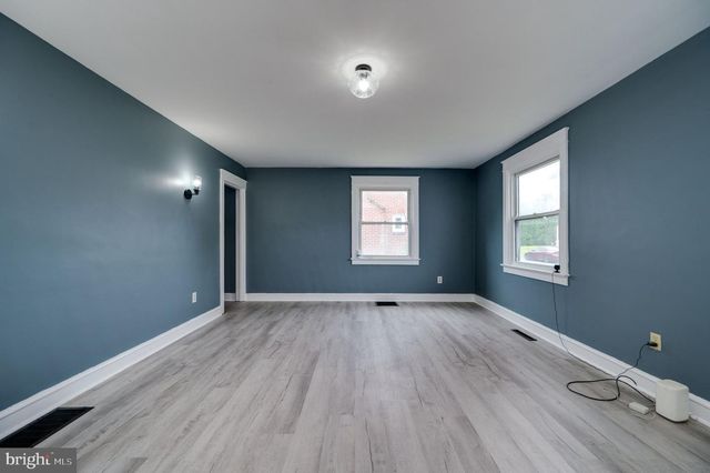 3822 RAYMOND ST, Reading, PA 19605